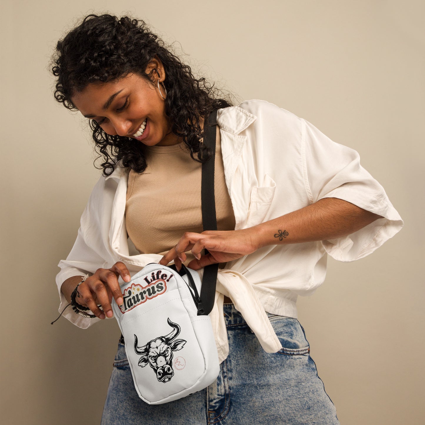 Taurus Life! White Utility crossbody bag