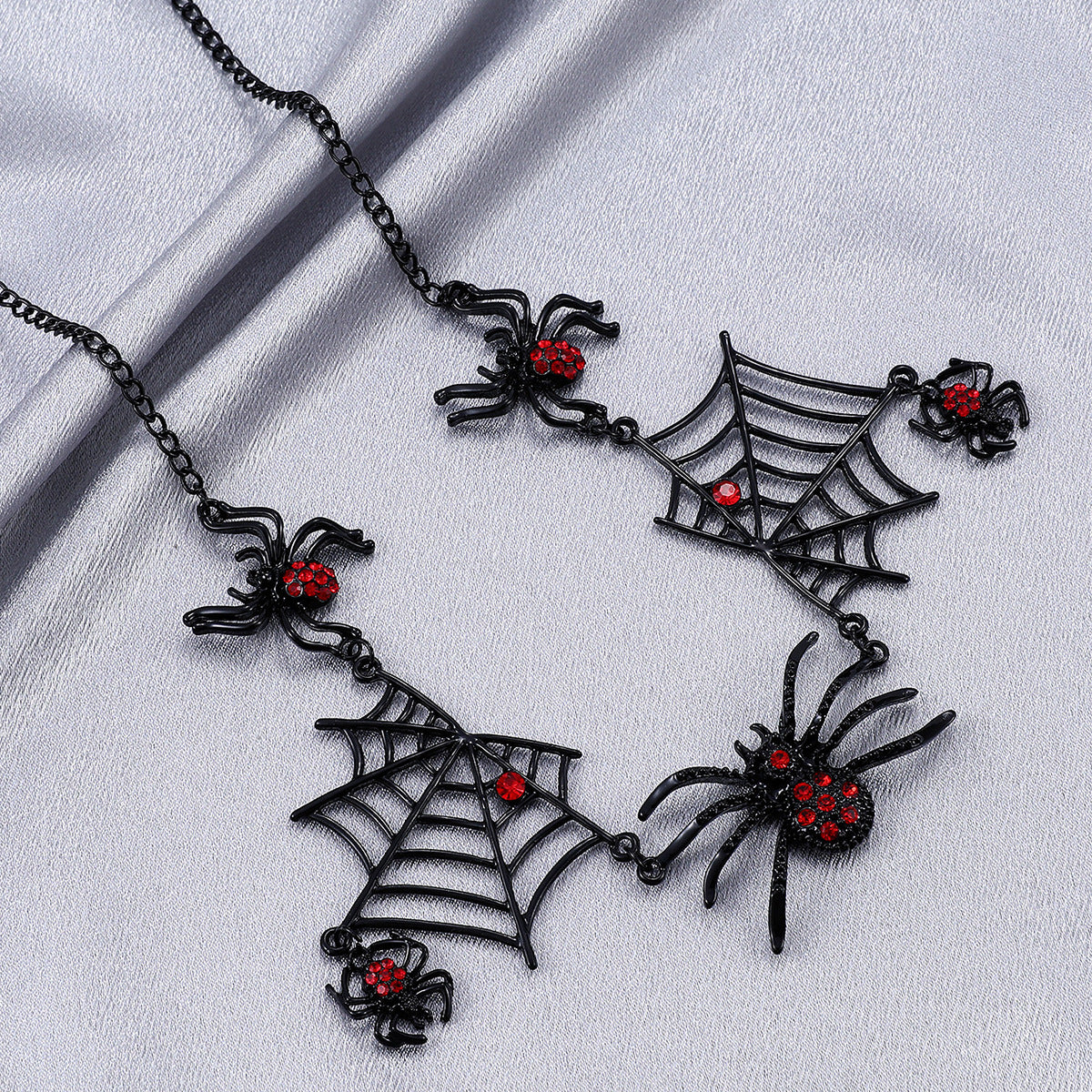 Halloween Spider And Spider Web Necklace Necklace