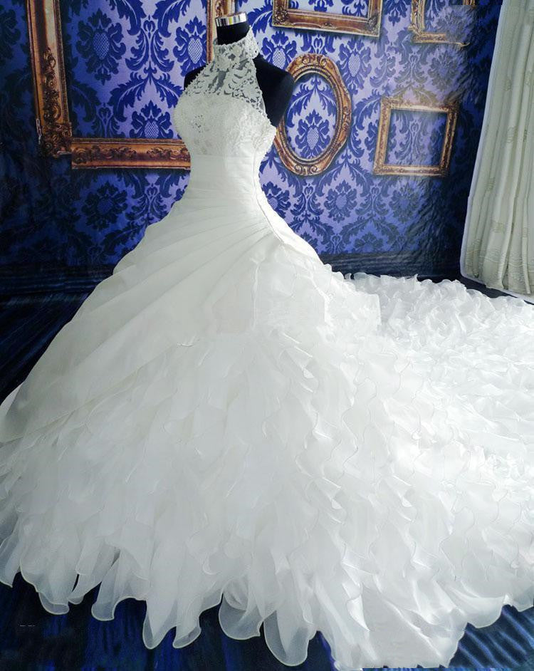 High-end Wedding Dress With Big Tail